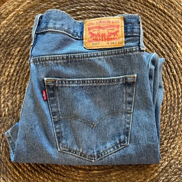 Levi Jeans - Picture 1 of 5